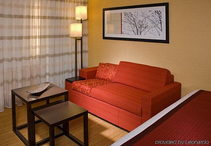 Courtyard Birmingham Hoover Chambre photo