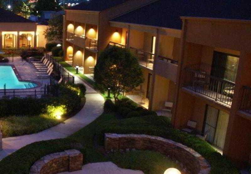 Courtyard Birmingham Hoover Extérieur photo